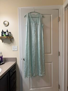 Elegant Lace Trim Nightgown in Light Blue